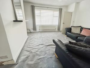 Lounge- click for photo gallery